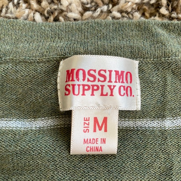 Shirts size M - Picture 3 of 3